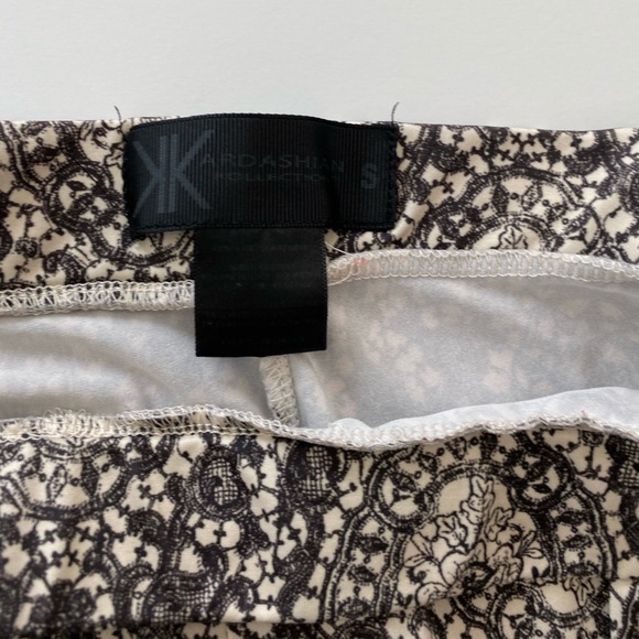KARDASHIAN KOLLECTION printed leggings - Picture 3 of 11
